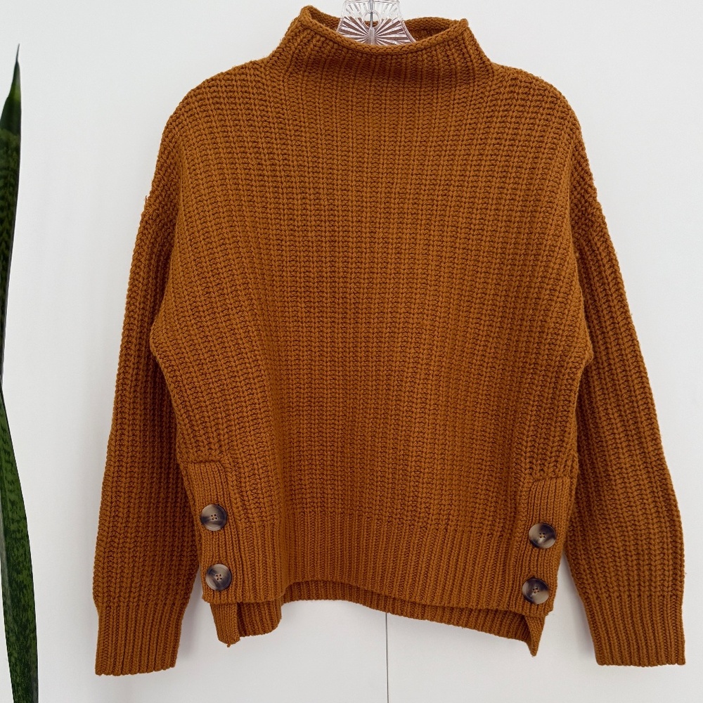 Madewell Light Brown Sweater W/ Button Details Size Medium